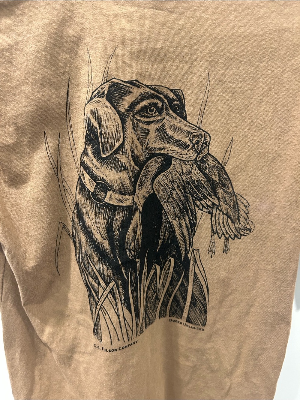 Filson Ducks Unlimited Outfitter Graphic Tee Tan Hunting Dog Short Sleeve XS